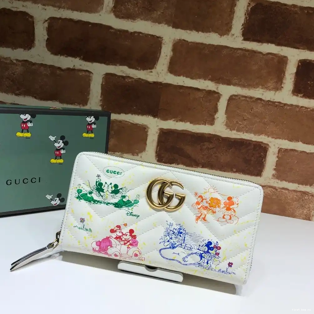 First bag ru Gucci Wallet Disney X 0617